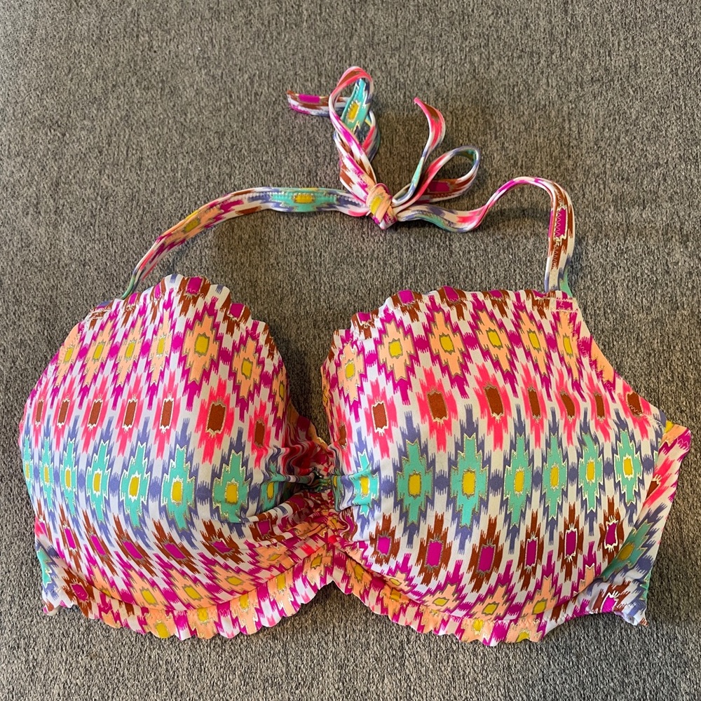 Victoria’s Secret Halter Bikini Top 36DDD